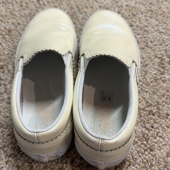 Pearl white scalloped vans - Picture 3 of 3